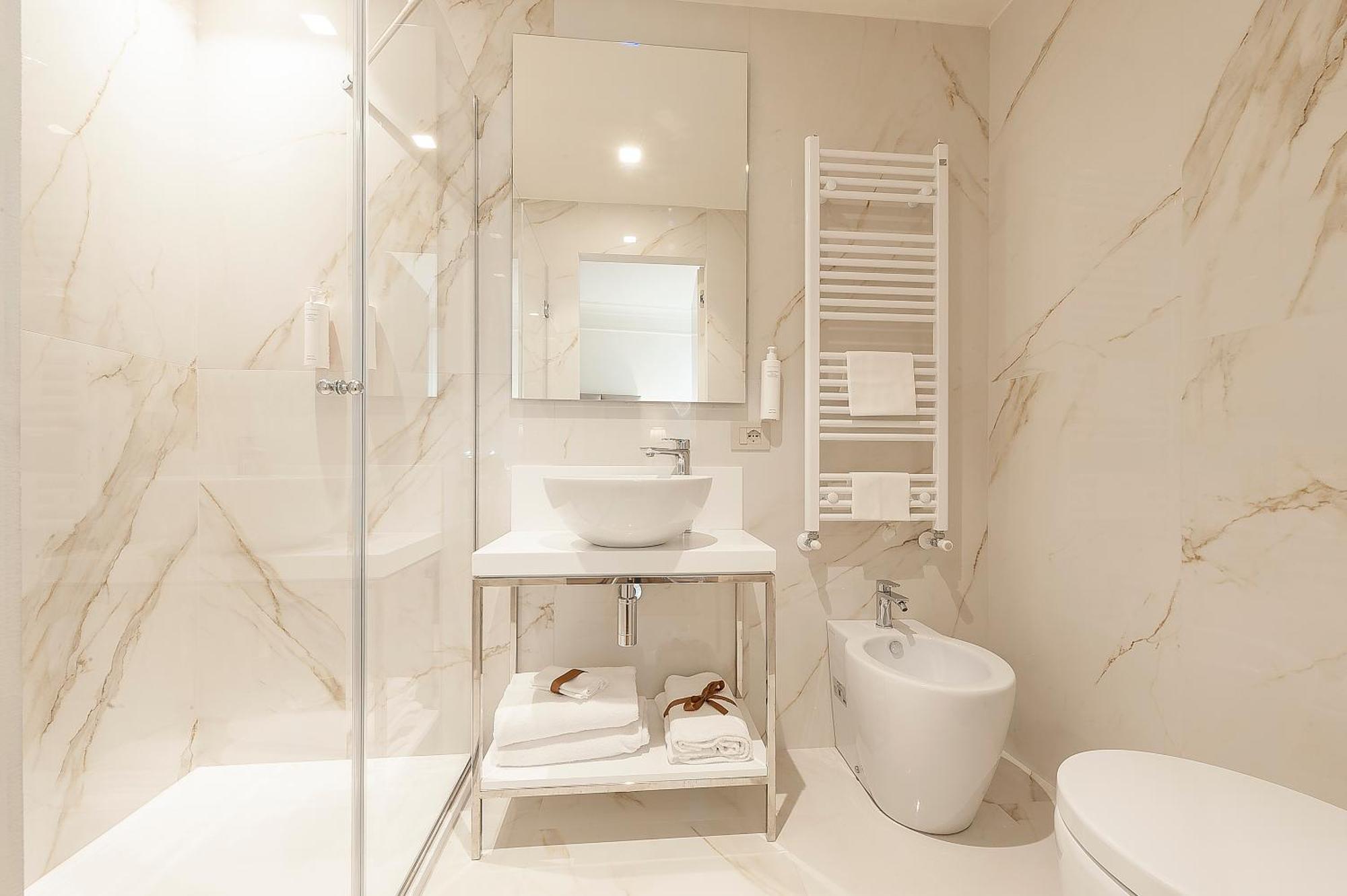 Standard Double or Twin Room,1554775273:JPEG
